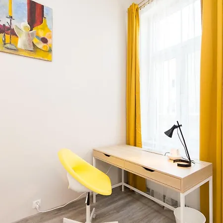 Mariacki Church 3-rooms P4you Pl * Krakow